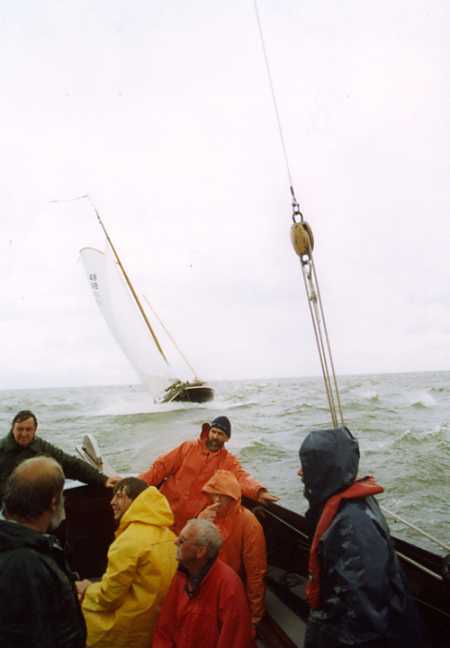 Le85 met in zijn kielzoch de vb48(LE21)